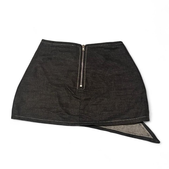 Y2K asymmetrical micro mini denim skirt ✦ Sami Miro Vintage ✦ XS - Picture 4 of 5